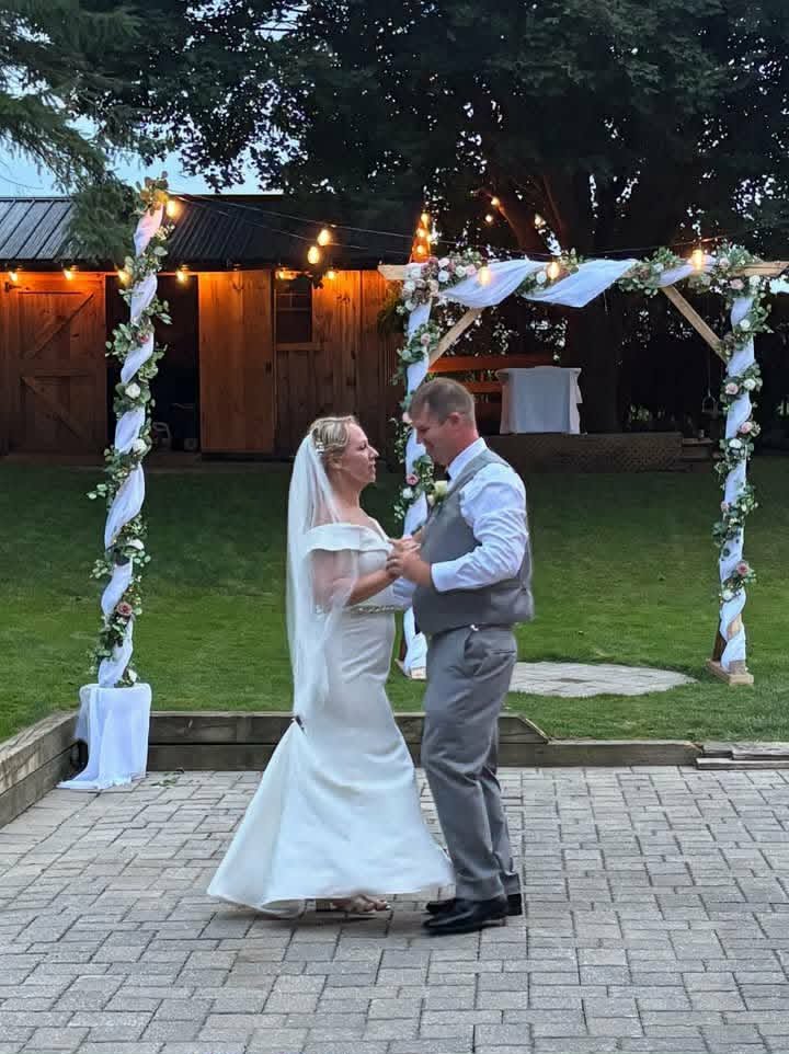 Kevin and Crystal wedding photo